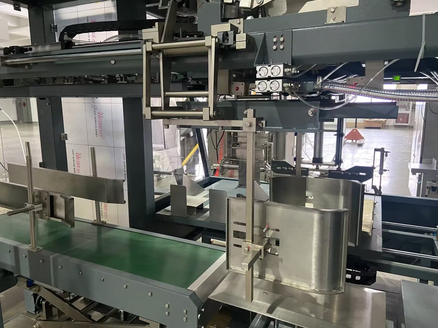 廣州邁馳專注各類原料包裝機(jī)研發(fā)，提升包裝作業(yè)效能